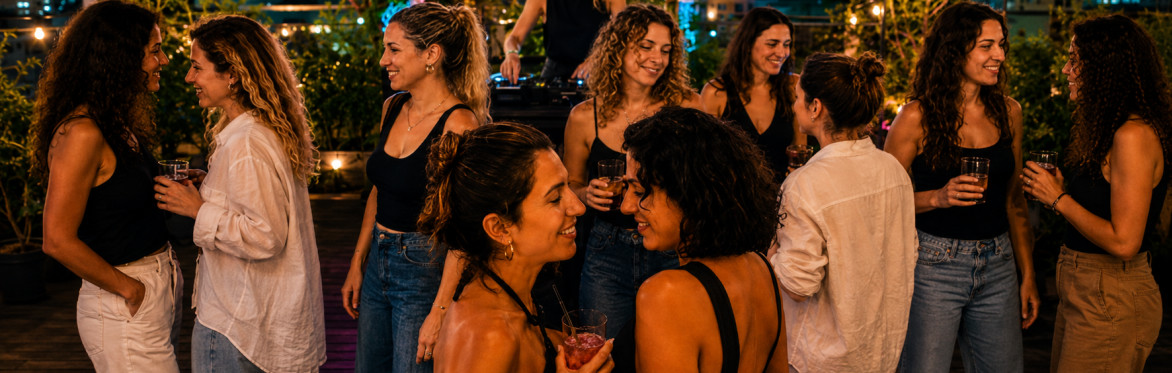 • Tutti Tu B’Av 🍓 תותי טו באב •
