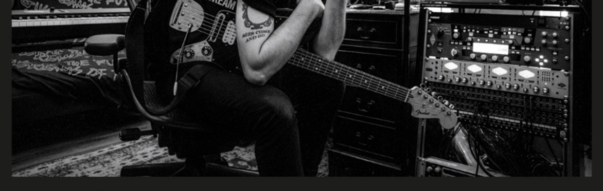 Charlie Barnes at Aces & Eights, London