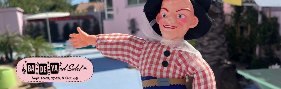 Ba-De-Yard Sale at Willis Wonderland
