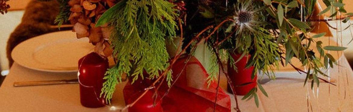 christmas table setting