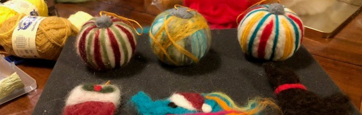 felt christmas decorations