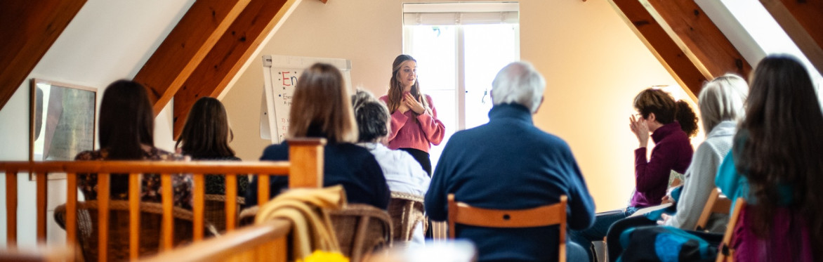 An Introduction To Animal Communication