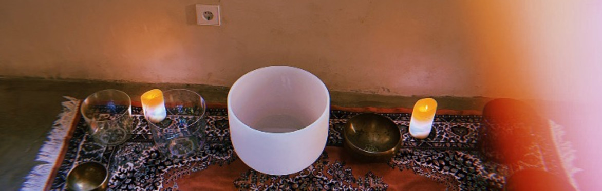 Bloom Within | Florecer Dentro 🌸 Spring Sound Bath · Corel·la Cafe