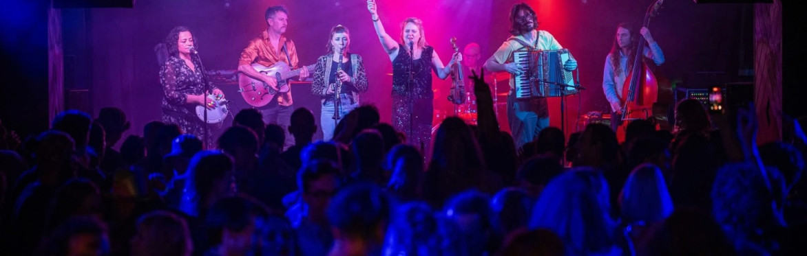 Frost Fair: Balamuc Live on The Golden Hinde