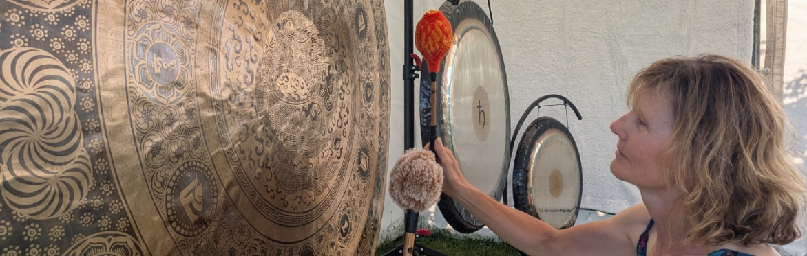 Sound Journey with Trudie, Handpan player and Gong practitioner South Bookham Space