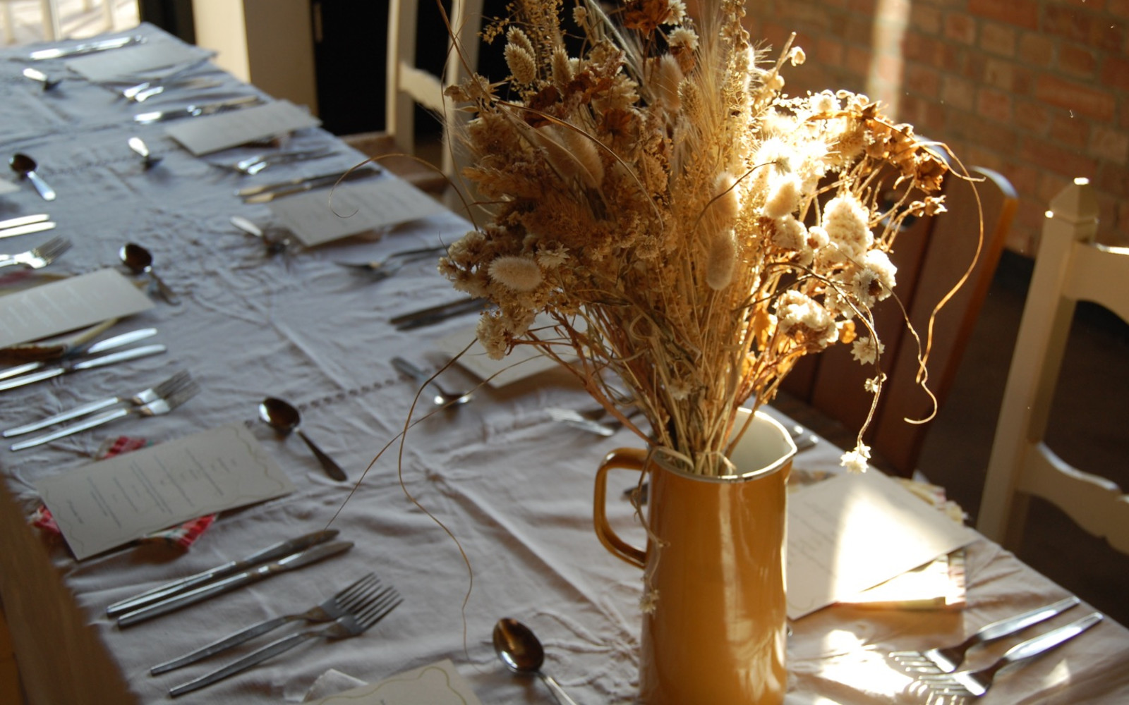 Supper Club: Oxlip Table