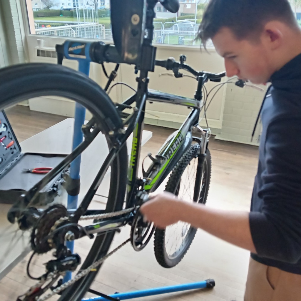 Lang Toun Cycles' essential bike maintenance workshop