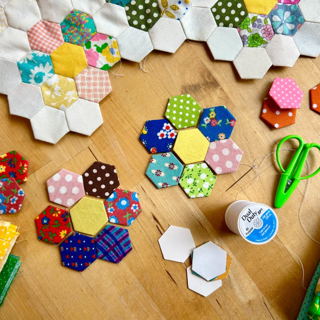 Mosaic Patchwork: Learn English Paper Piecing w/ Sun Bunny Studio