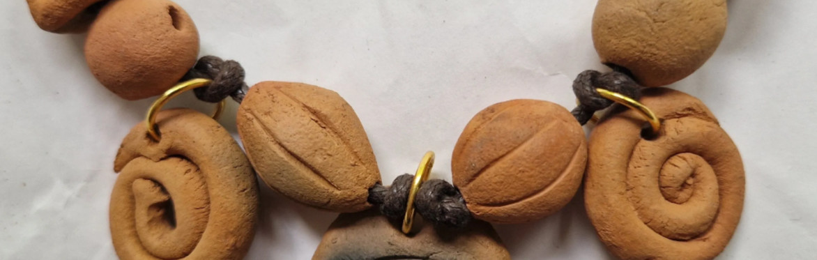 Wild clay bead making workshop