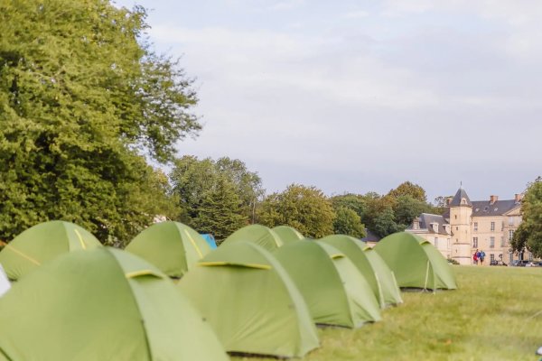 Rent a Tent [a] image