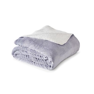 Double reversible blanket image