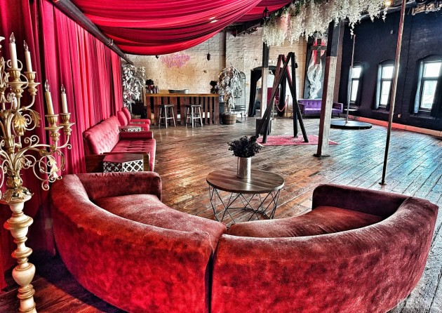 Daylight in the Red Room at Heartworks