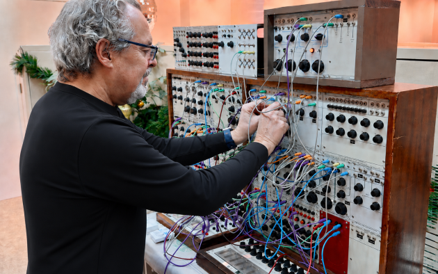 Steve Horelick with the Library of Congress Buchla