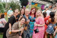 Mums Who Vinehop image