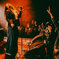Plumm presents Led Zeppelin image