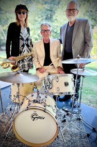 Trio Metro ft Tony McCutchen & Avi Radford image