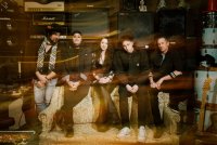 Roi and The Secret People image