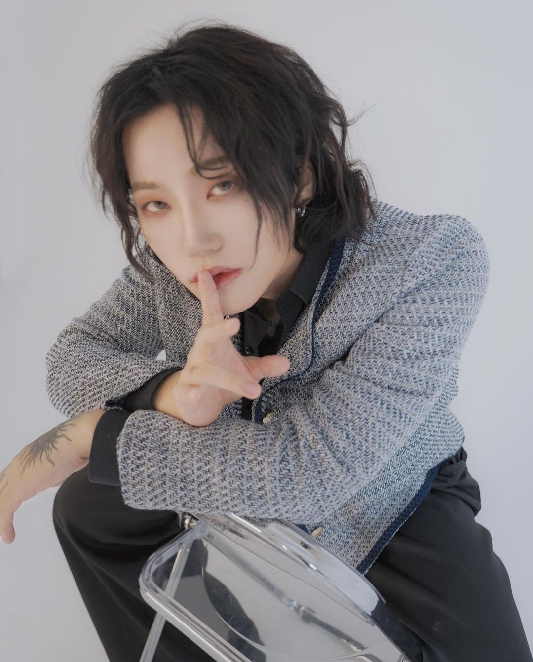 Kpop Idol Black On by Planet Kpop