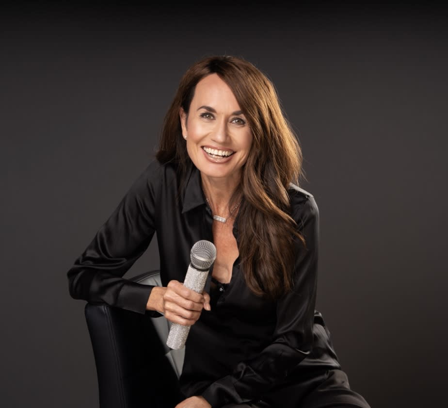 Donna Lee Comedy